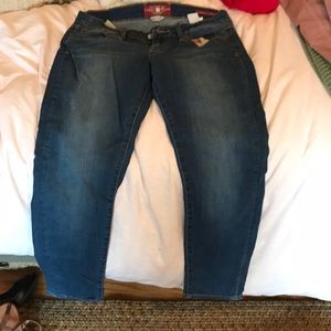 Lucky Brand Jean capris